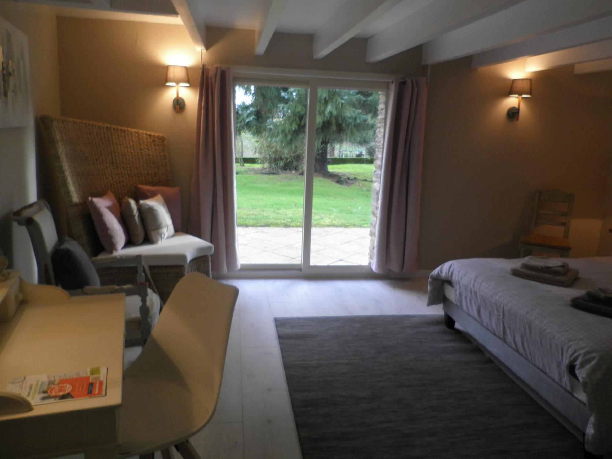 Le Cellier Au Clos De Launay Chambres D'Hotes מראה חיצוני תמונה
